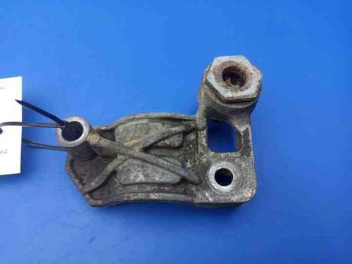 MERCEDES-BENZ E W211 Stabilisatorhalterung vorne rechts A2113231226 21209196