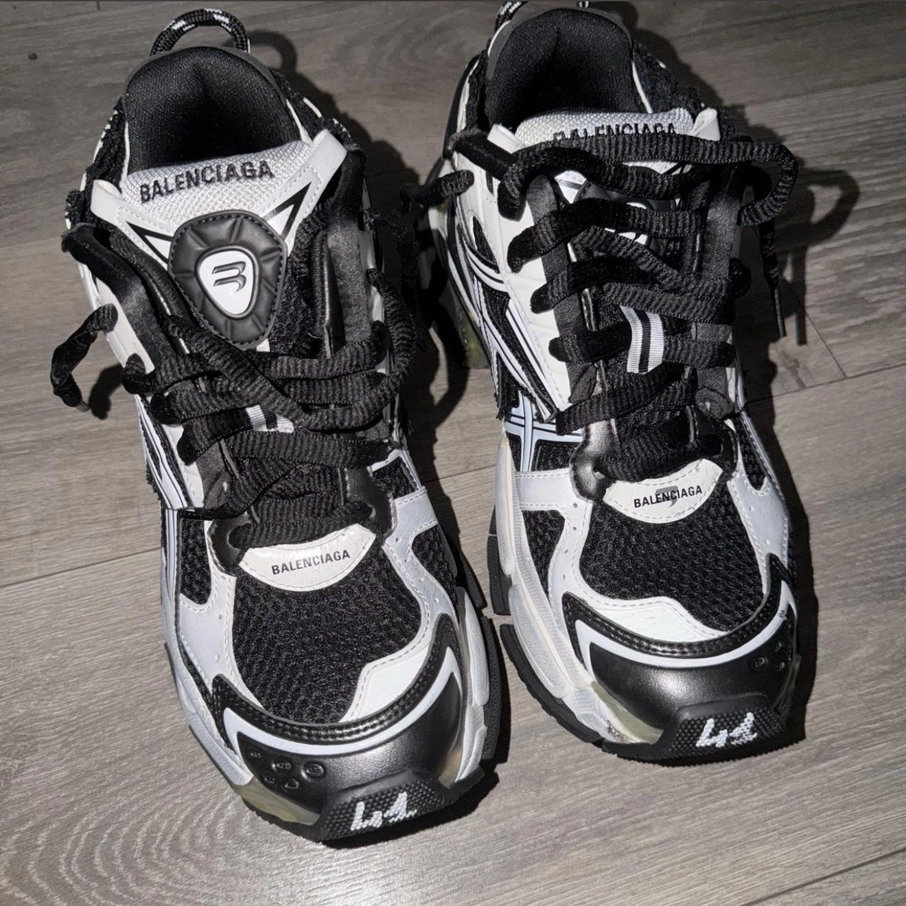 Balenciaga — Balenciaga Runner Black White