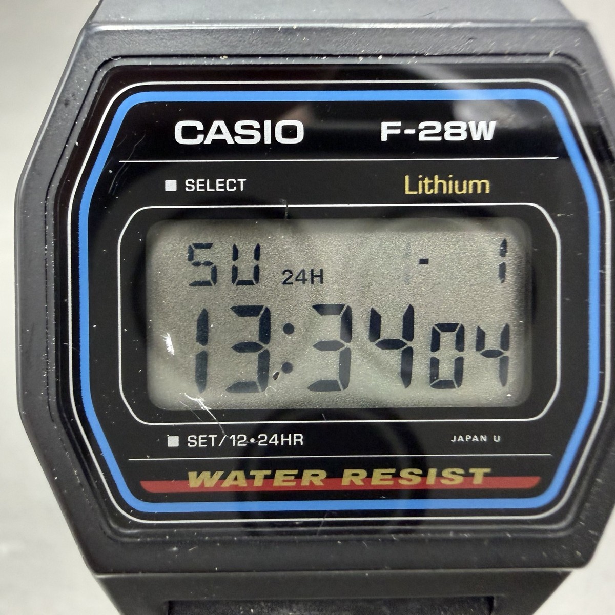 CASIO F-28W　週末セール中 Casio F-28 Watch Men 34mm Digital Black Tone Alarm Chrono Octagon