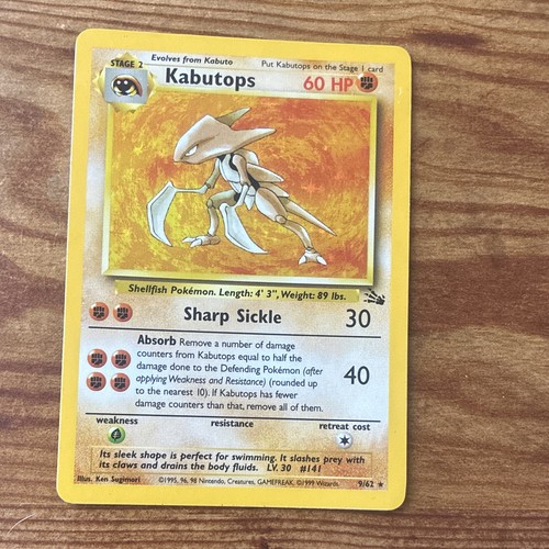 Kabutops Fossil 9/62 Holo Rare Unlimited Edition English Stage 2 Pokemon TCG