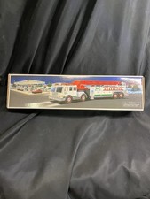2000 HESS Fire Truck NEW IN BOX