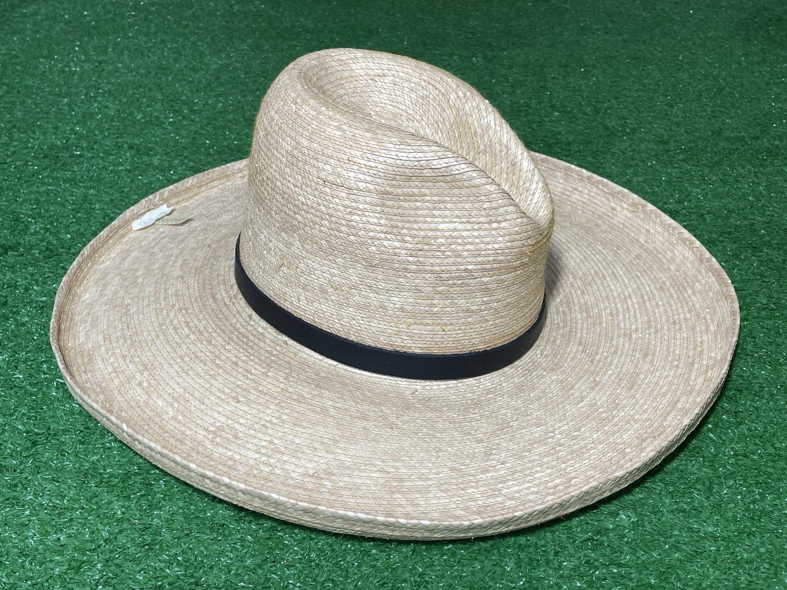 Sun Body Wide Brim Guatamalen Handcrafted Palm Leaf Straw Hat size 7 1/8 (57 cm)