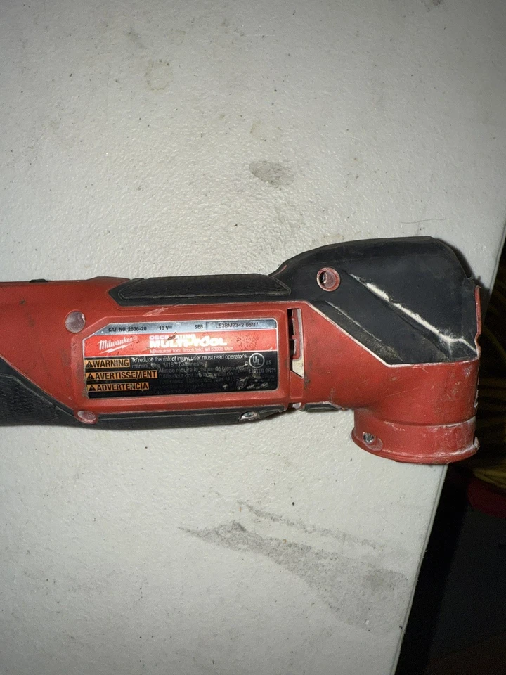 Multiherramienta oscilante Milwaukee 2836-20 - USADA Foto 3 de 4