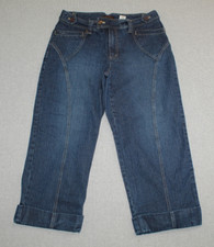 Bandolino Women's Denim Capri Jeans Size 8 Cuffed Stretch Medium Wash Mid Rise
