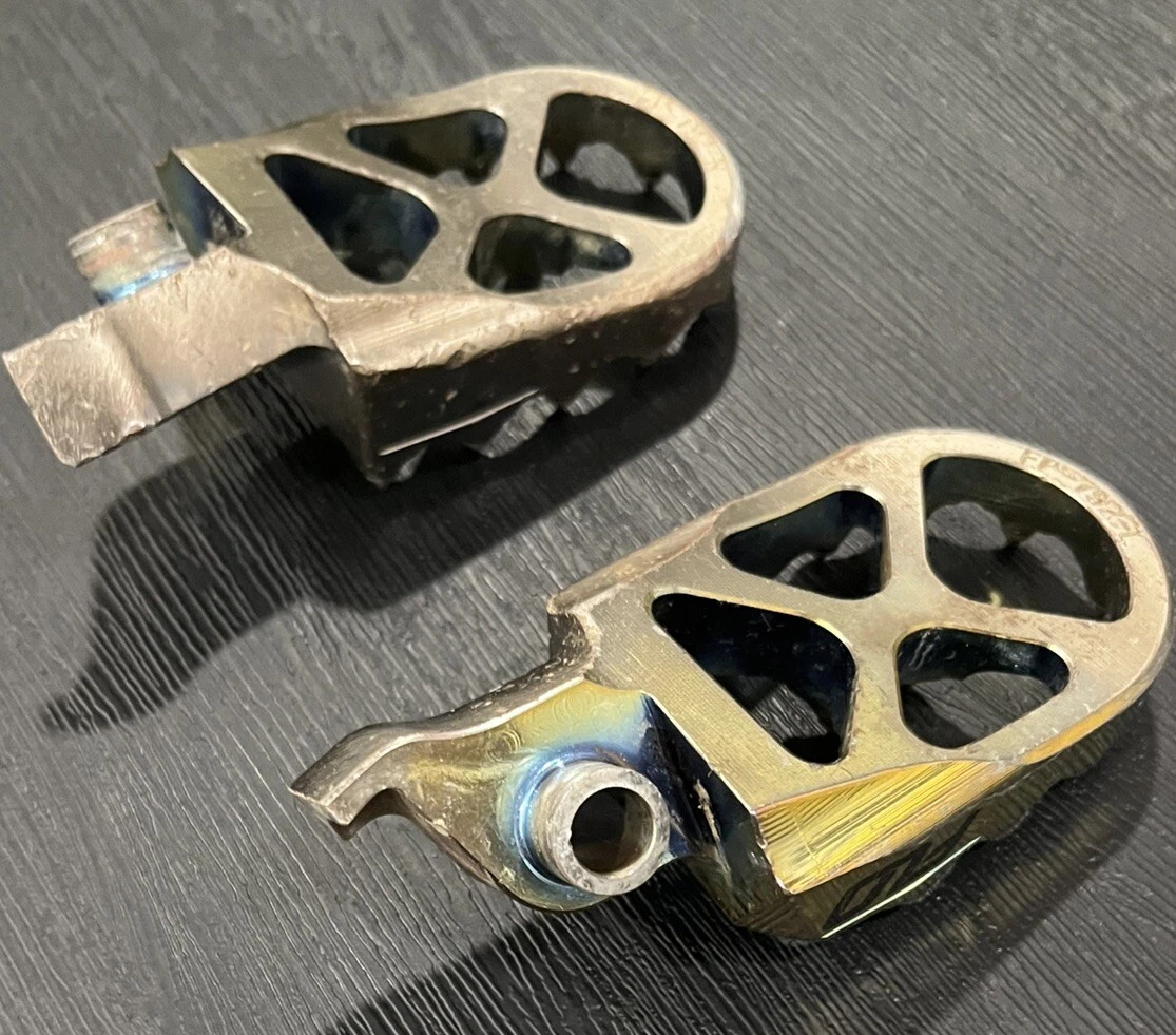 Flo FPEG-792J Pro Series JET FUEL Footpegs for Kawasaki 06+ KX250