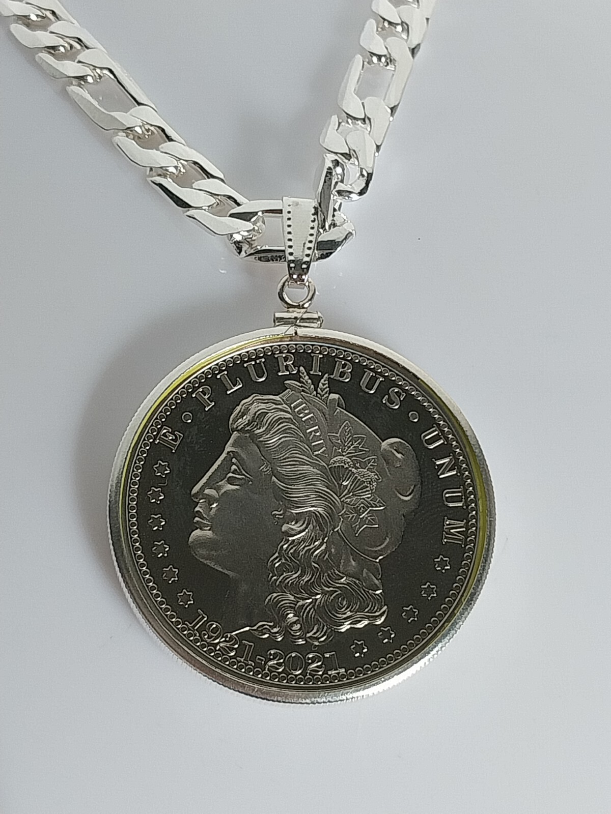 Picture 3 of 24