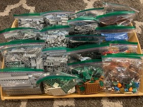 LEGO Minecraft: The Mountain Cave (21137)