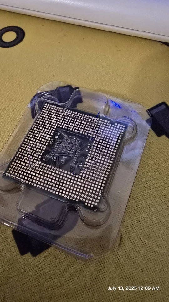 INTEL '06 E7200 INTEL CORE 2 DUO CPU - Image 3 of 3