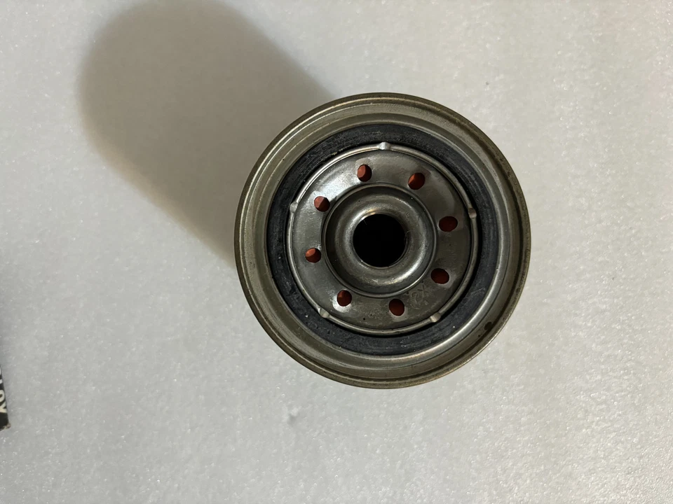 Fram XG16 Ultra Sythetic Xtended Guard Oil Filter with Sure Grip - Image 3 of 4