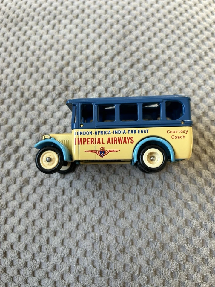 Lledo Days Gone D G 10- D G 12 Imperial Airways Courtesy Bus - Image 1 of 4
