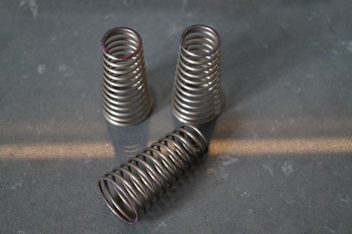 Thorens TD 145 147 150 160 165 166 feder / suspension spring (set