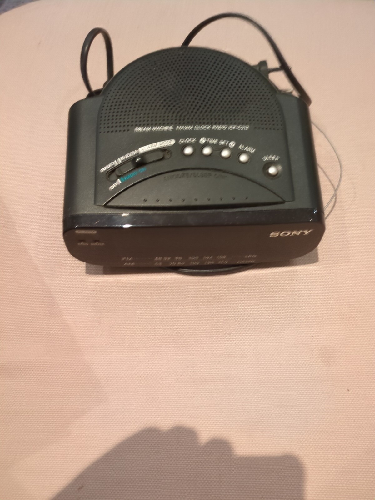 Sony ICFC212 Dream Machine FM/AM Clock Radio with Full Power Backup