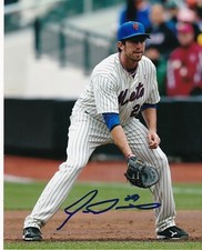 IKE DAVIS   NEW YORK METS   ACTION SIGNED 8x10