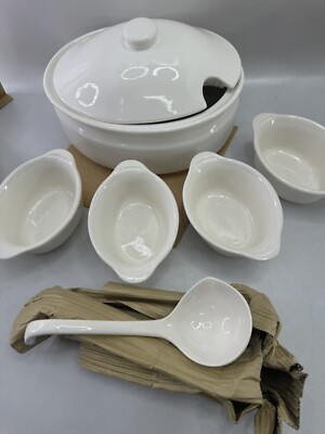 SOUP TUREEN With Ladle soup Bowls Classic Stoneware 7 Pc Set JAPAN Country White