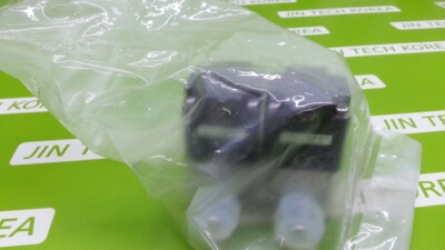 CKD AMG01-X0385-K Air Gripper -New without Box