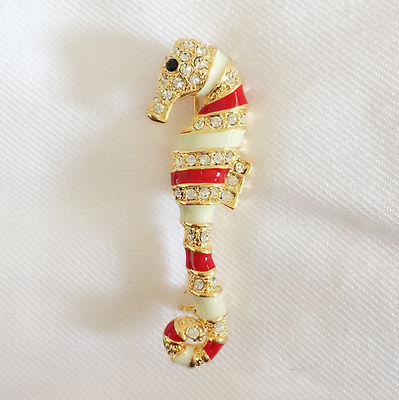 New Red Gold White Stripe Seahorse Fish Ocean World Brooch Pin Pet Gift BR1043