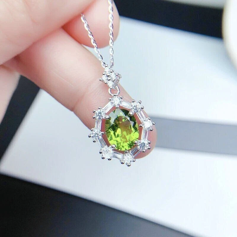 2.50 Ct Oval Cut Simulated Green Peridot Pendant Chain In 14k White Gold Plated - Image 2 of 4