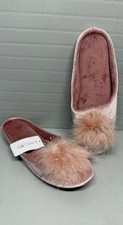 NWT-BCTEX COLL Velvet Memory Foam Feathered Pink Slippers Size 9-10-Cozy 
