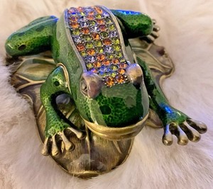 Bejeweled Enamel 3” Frog Perched on Lilly Pad Trinket Box w/ Austrian Crystals