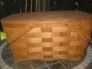 VINTAGE WOVEN WOOD PICNIC BASKET W/HANDLES RED GINGHAM LINED LARGE 18" X 12"