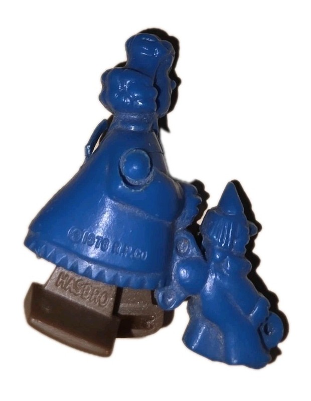 1968 Captain CRUNCH Wiggle Figure Lady With A Clown