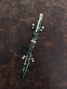 Vintage Conway Stewart 328 14 CT Gold Nib Fountain Pen