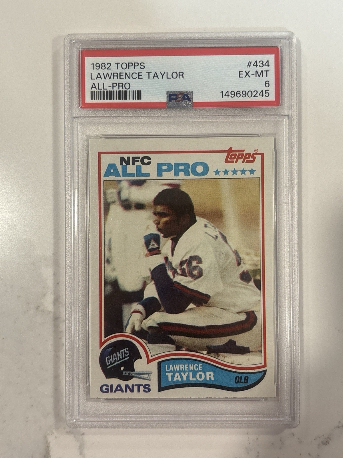 1982 Topps Football #434 Lawrence Taylor RC Rookie HOF PSA 6 EX_MT Giants