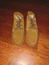 90s Minnetonka ankle boot moccasins. Lace up suede with rubber driving soles...