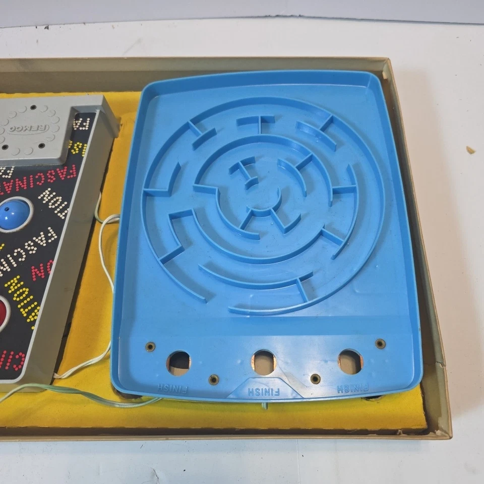 Vintage 1961 FASCINATION Marble Game- Needs New Bulbs Untested - Image 4 of 4