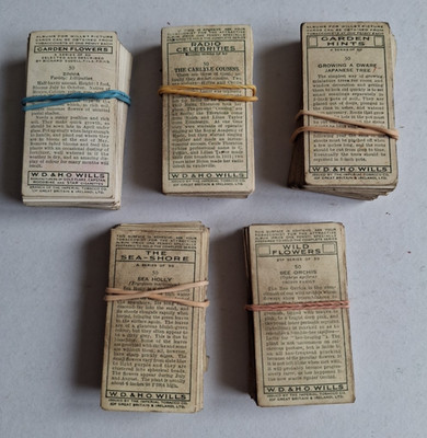 Wills Zigarettenkarten. 5 x Komplettsets Meeresufer, Blumen, Radio Promis, Garten