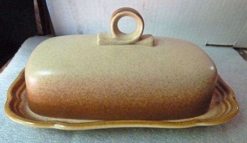 Mikasa Whole Wheat Butter Dish w/Cover