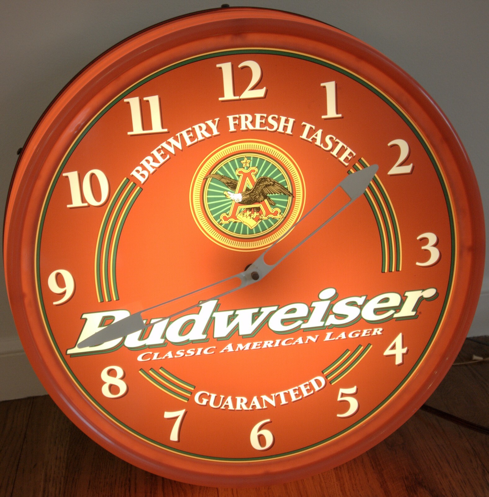 Vintage 19" Circular Budweiser Light Up Neon Clock eBay