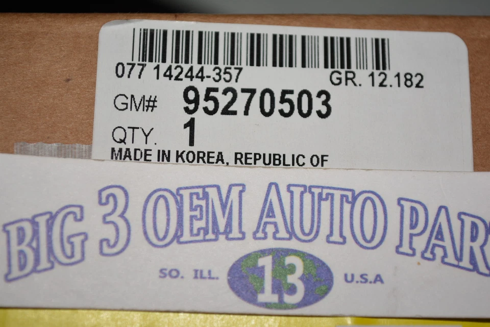 Chevrolet Cruze 2011-2016 maletero trasero cromado con lámpara y panel táctil nuevo OEM Foto 4 de 4