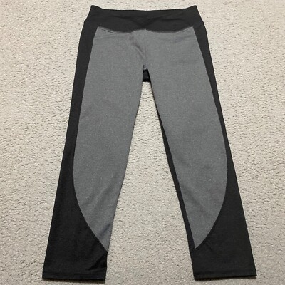 Fabletics Womens Small Capri Leggings Gray Mid Rise Yoga Gym Workout Inseam 20''