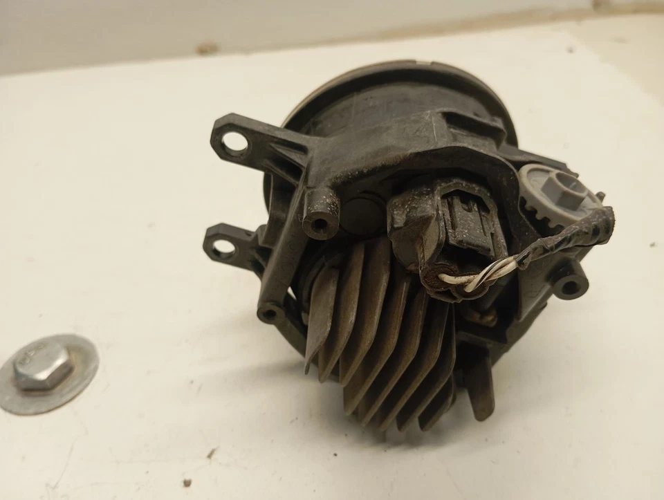 Luz antiniebla de esquina/estacionamiento para pasajeros compatible con 15-21 NX300H 3936138 Foto 2 de 4