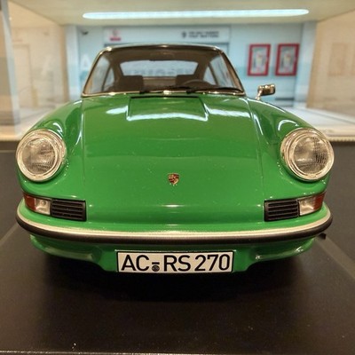 Norev 1/18 Porsche 911 RS Touring 1973 Green Diecast Collectors Car with Case