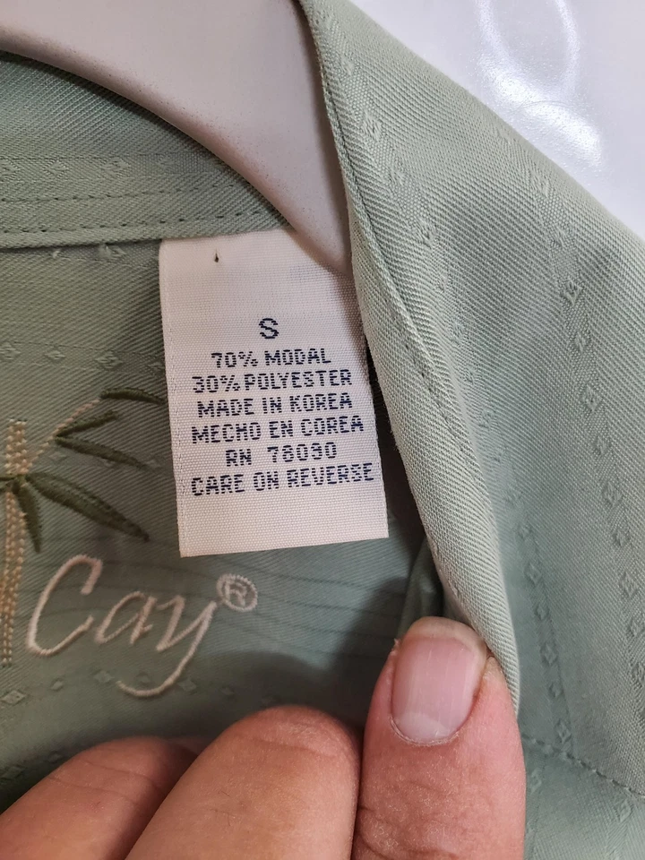 Bamboo Cay Shirt Mens Small Green Embroidered Bamboo Camp Aloha Button Front - Image 2 of 4