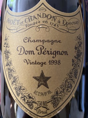 CHAMPAGNE DOM PERIGNON  VINTAGE 1998 MOET ET CHANDON á EPERNAY