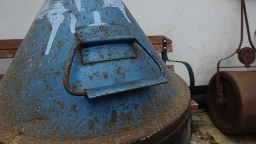 Vintage Esso Blue Paraffin Can In Original Condition Large Drum Job Lot - Picture 12 of 24