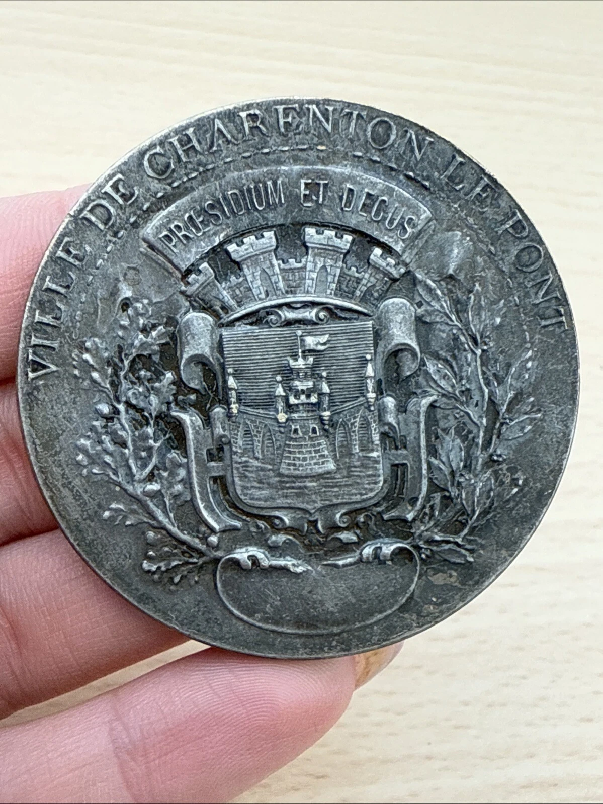 Médaille Ville De Charenton-Le-Pont Poesidium Et Decus Eve Barre 1986 En Bronze