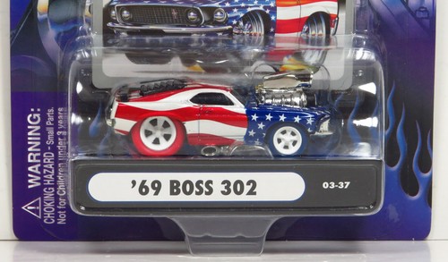 Muscle Machines Stars & Stripes Red Blue Tires 1969 Ford 69 Mustang Boss 302 - Picture 4 of 6