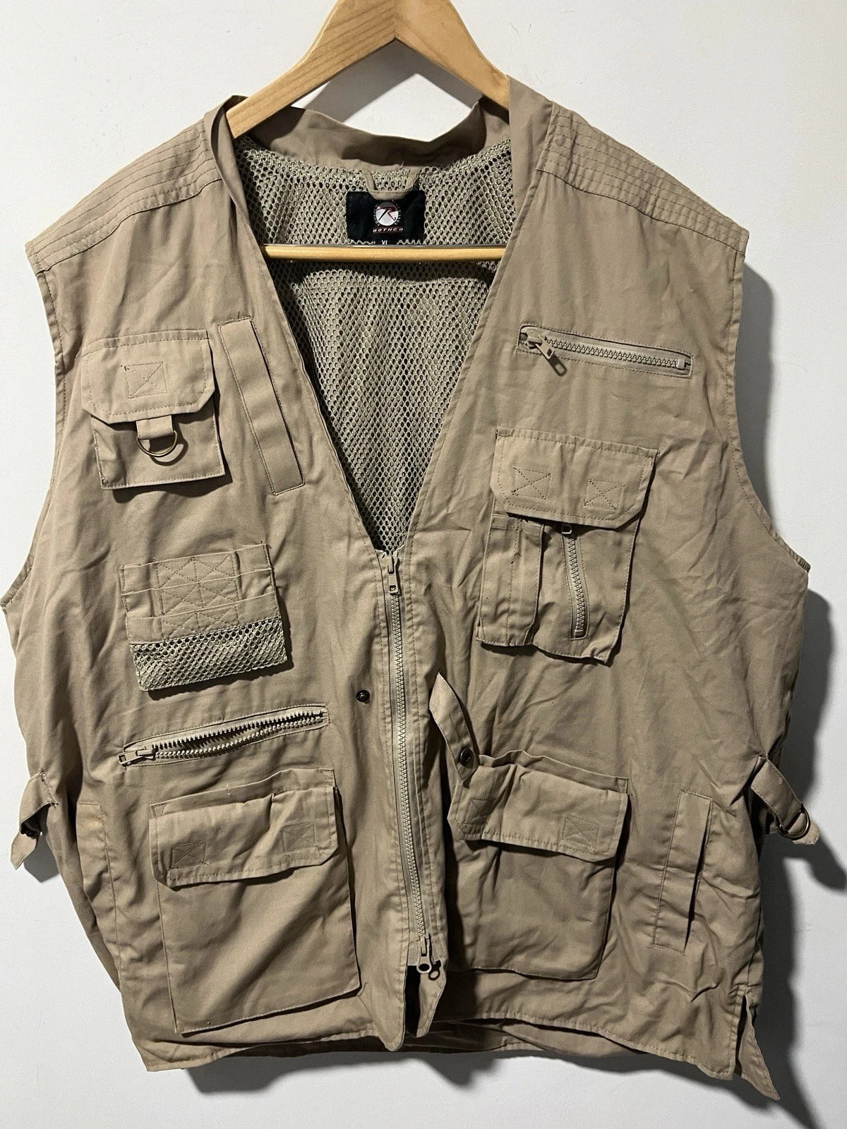 Rothco Outback Vest XL Khaki - Multi-Pocket Fishing / Photography / Safari