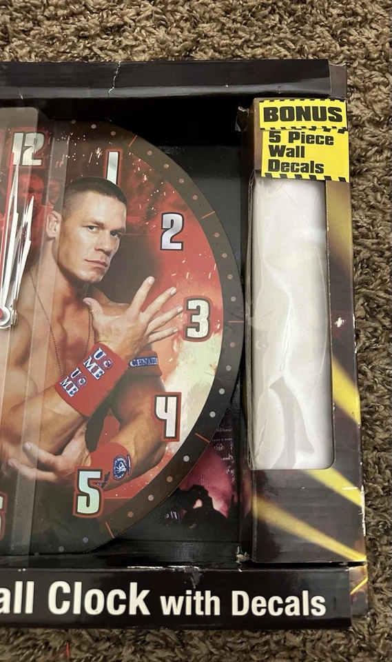 Raro reloj de pared WWE 2011 con calcomanías de pared John Cena Randy Orton rojo crudo Foto 3 de 4