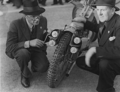 Research physicist inventor Professor Archibald Montgomery Low Wem- Old Photo
