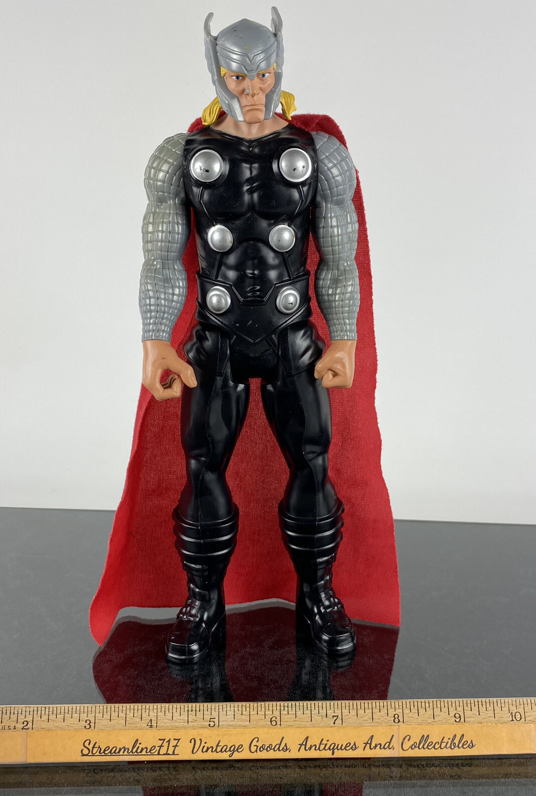 2013 Marvel Avengers 12