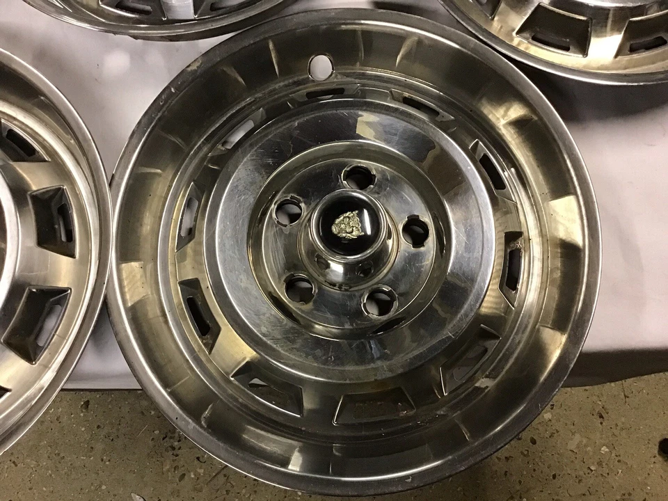 Tapacubos de acero inoxidable Jaguar Daimler XJ Series 3 XJ6 15"" Foto 3 de 4