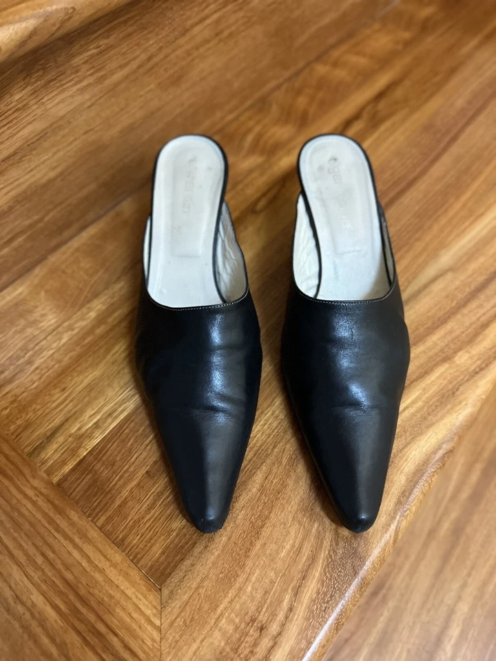 Scarpe Sabot Geraldine tacchi a spillo punta a mandorla pelle  nera morbidissima - Immagine 3 di 4