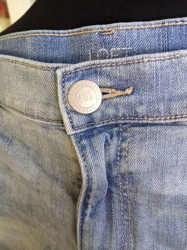 Ann Taylors Loft Light Wash Blue Jean Shorts Women's Size 6 - Picture 5 of 9