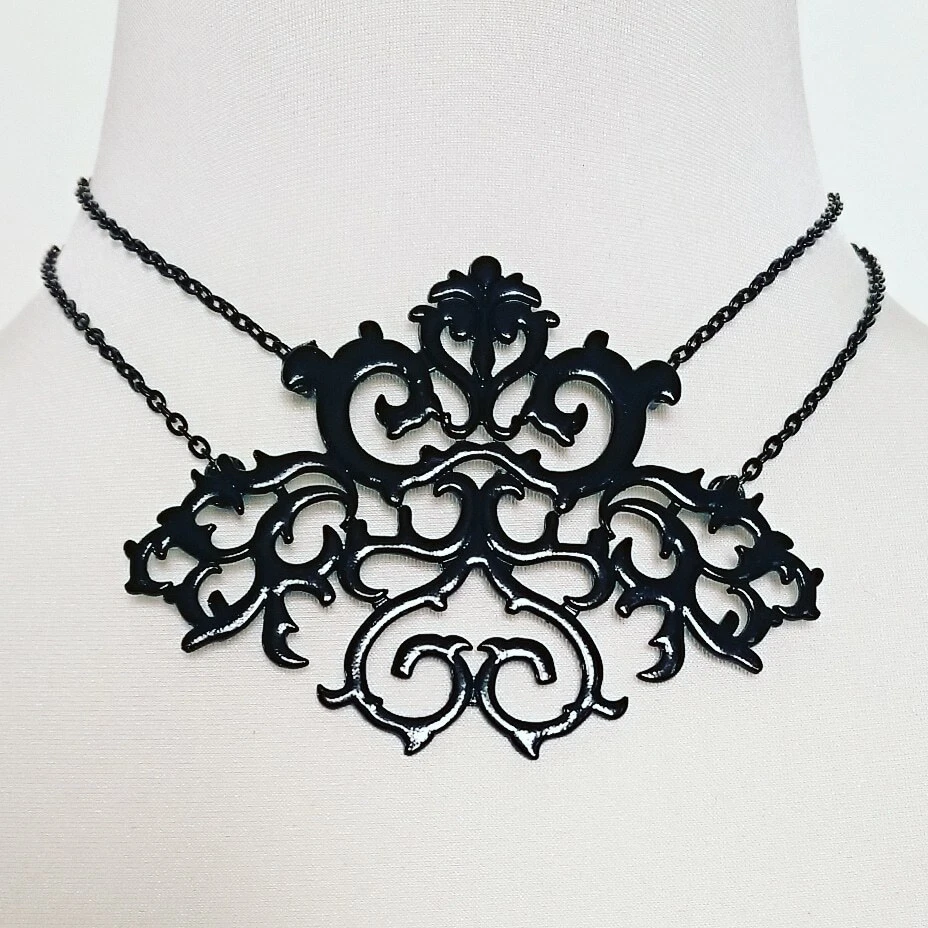 Long black metal chain outlet