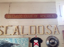 Bulldog dog Club of America sign